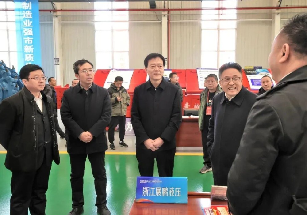 劉星到2025晉中市煤機(jī)交流會(huì)巡館 聚焦主攻方向 激活創(chuàng)新動(dòng)能 加快形成晉中特色現(xiàn)代化產(chǎn)業(yè)體系